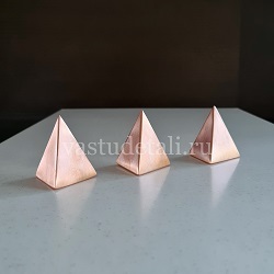 Васту-пирамиды треугольные